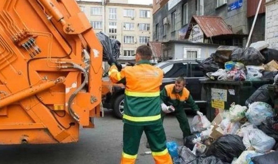 Срочный вывоз мусора в Ярцеве от ПроМусор — заказ день в день от 2900 руб., грузчики, цена
