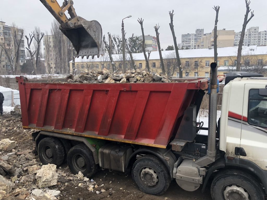 Вывоз мусора Камазом в Ярцеве в октябре