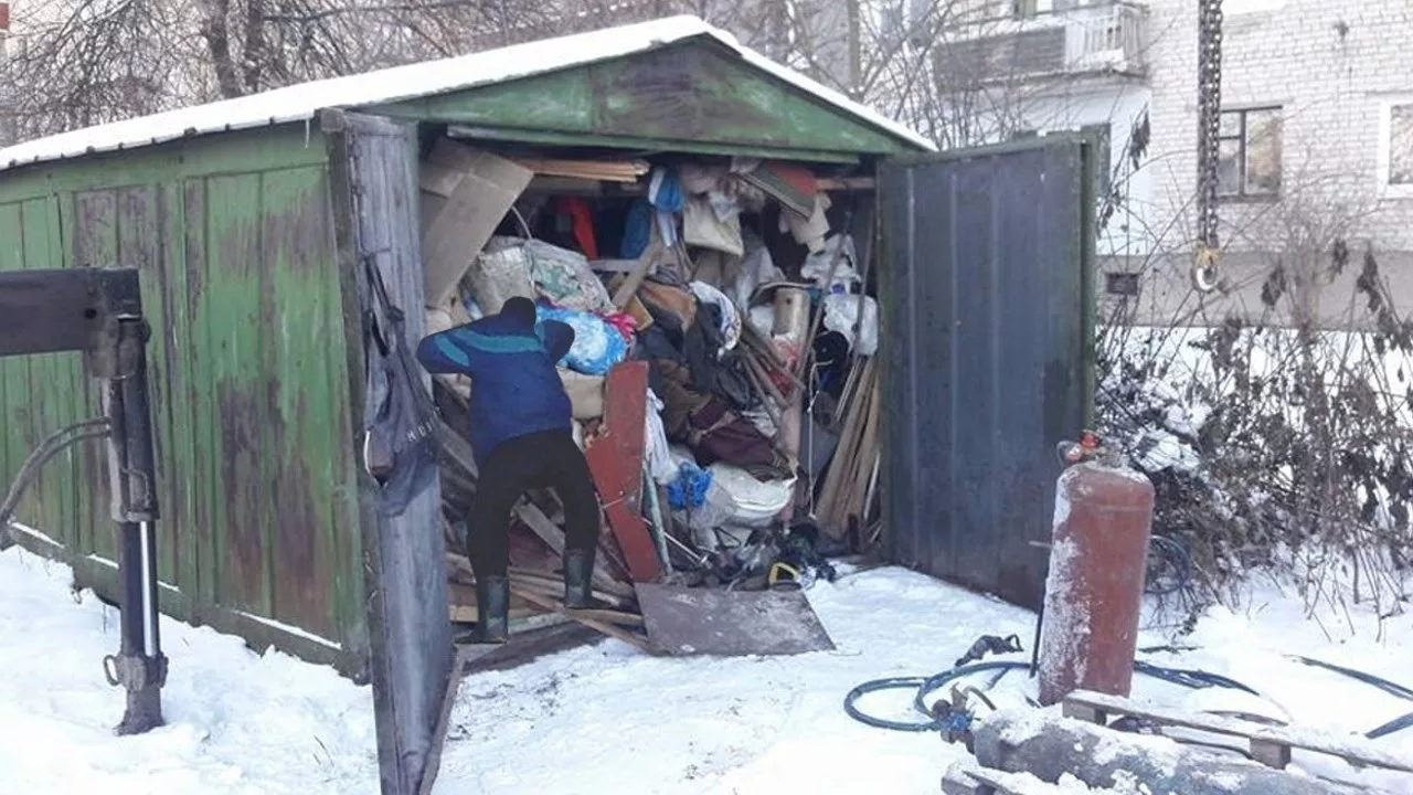 Вывоз мусора из гаража с гарантией чистоты в Ярцеве в октябре