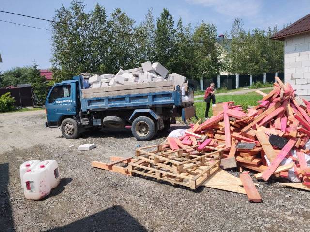 Вывоз мусора с чердака в Ярцеве в октябре